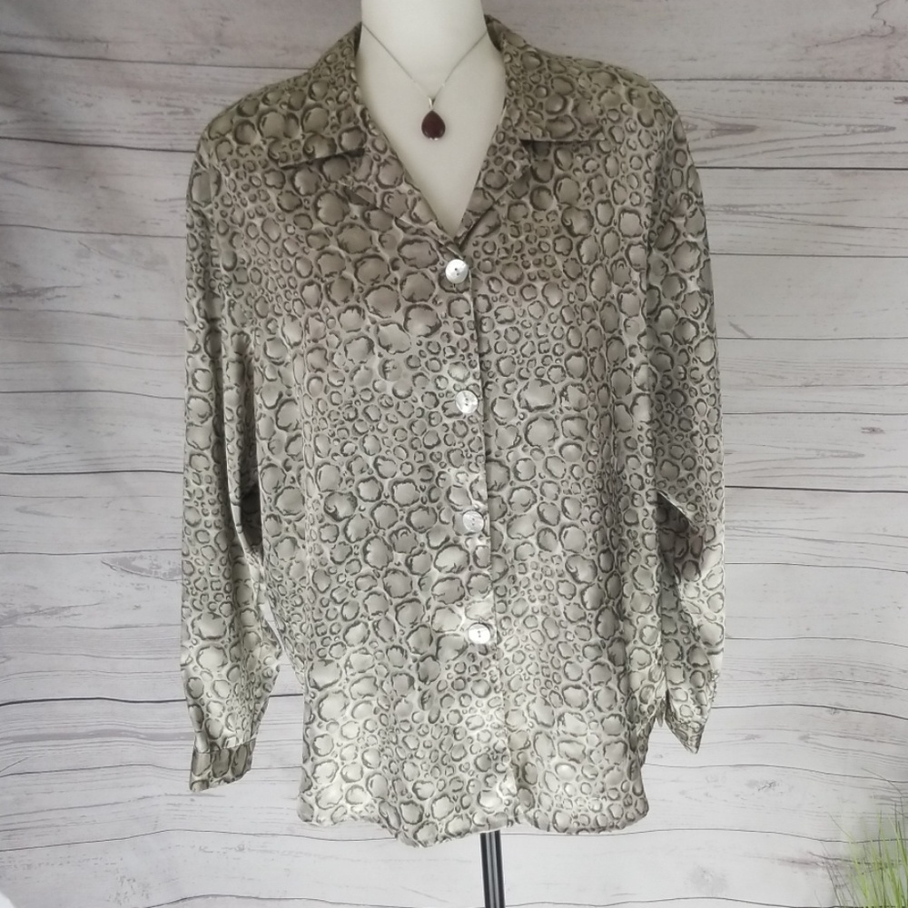 Silver python print style & co blouse size L